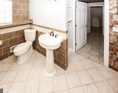 5075 Winters Chapel Road - Photo Thumbnail 41