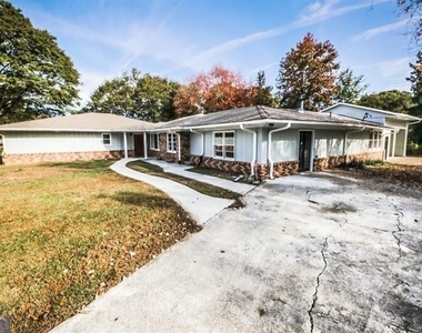 5075 Winters Chapel Road - Photo Thumbnail 1