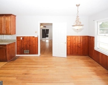 5075 Winters Chapel Road - Photo Thumbnail 6