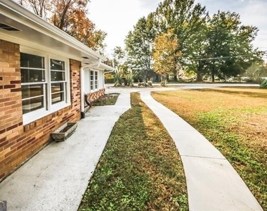 5075 Winters Chapel Road - Photo Thumbnail 51