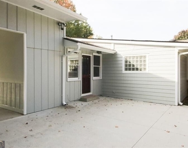5075 Winters Chapel Road - Photo Thumbnail 49