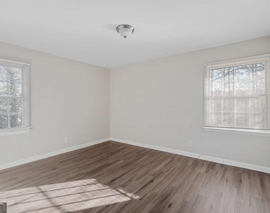 2382 Peachwood Circle Ne - Photo Thumbnail 10