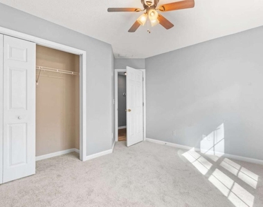 405 Christopher Lane - Photo Thumbnail 12
