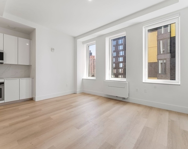 55 Broad Street - Photo Thumbnail 2