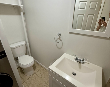 14 Wilson Avenue - Photo Thumbnail 12