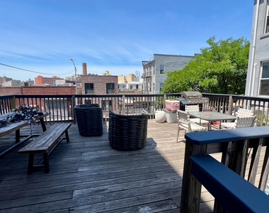 14 Wilson Avenue - Photo Thumbnail 9
