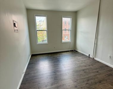14 Wilson Avenue - Photo Thumbnail 5
