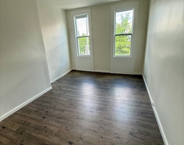 14 Wilson Avenue - Photo Thumbnail 3