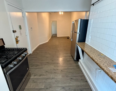 14 Wilson Avenue - Photo Thumbnail 2