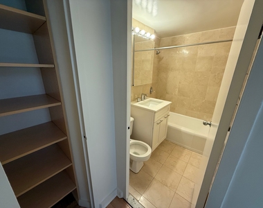 412 East 55th Street - Photo Thumbnail 8