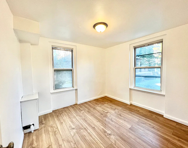 34-32 91st Street - Photo Thumbnail 2