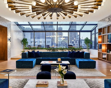 West 34th Street - Photo Thumbnail 2