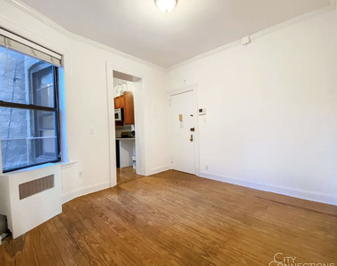 26 Grand Street - Photo Thumbnail 1