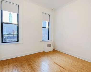 26 Grand Street - Photo Thumbnail 2