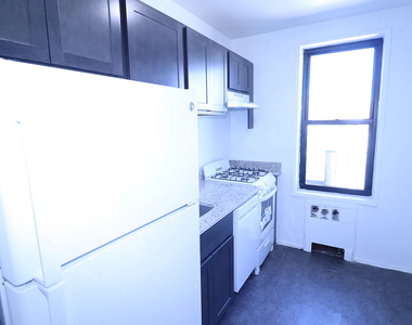 143-45 Sanford Avenue - Photo Thumbnail 6