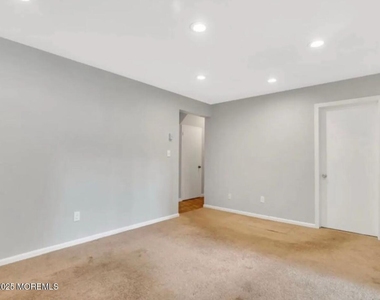 532 Frank Applegate Road - Photo Thumbnail 12
