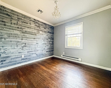 532 Frank Applegate Road - Photo Thumbnail 9