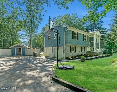 532 Frank Applegate Road - Photo Thumbnail 15