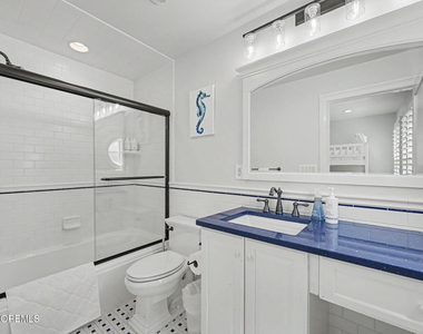 7 E Church Street - Photo Thumbnail 11