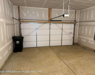 903 Navigator Avenue - Photo Thumbnail 18