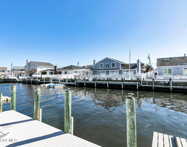 327 Tide Pond Road - Photo Thumbnail 2