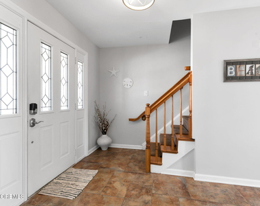 327 Tide Pond Road - Photo Thumbnail 5