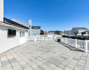 327 Tide Pond Road - Photo Thumbnail 40