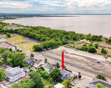 450 Beachway Avenue - Photo Thumbnail 5