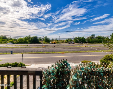 450 Beachway Avenue - Photo Thumbnail 21