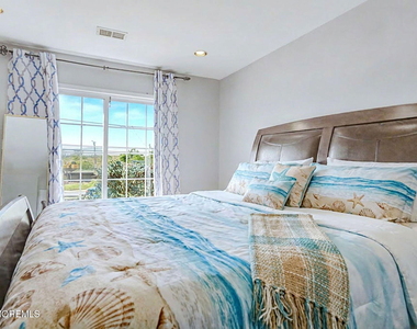 450 Beachway Avenue - Photo Thumbnail 18