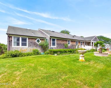 20 Bayonne Avenue - Photo Thumbnail 2