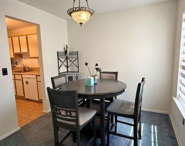 305 Wildflower Court - Photo Thumbnail 4