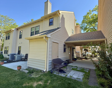 305 Wildflower Court - Photo Thumbnail 10