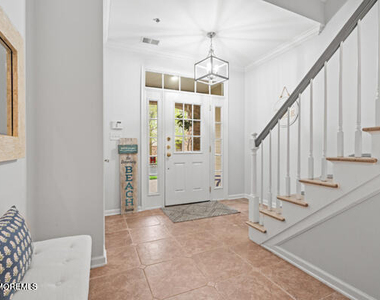 6 Greeley Terrace - Photo Thumbnail 2