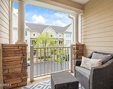 6 Greeley Terrace - Photo Thumbnail 15