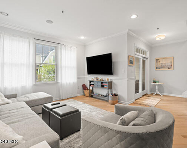 6 Greeley Terrace - Photo Thumbnail 13