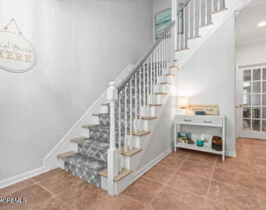 6 Greeley Terrace - Photo Thumbnail 3