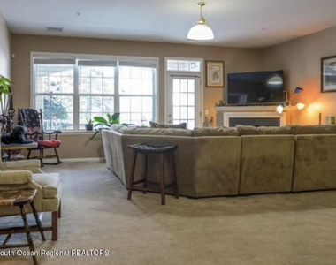 314 Mill Pond Way - Photo Thumbnail 3