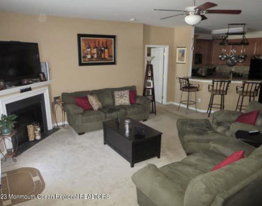 314 Mill Pond Way - Photo Thumbnail 5