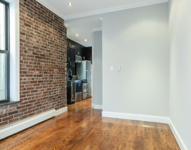 West 103rd Street - Photo Thumbnail 2
