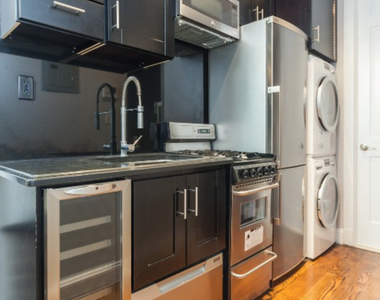 West 103rd Street - Photo Thumbnail 5