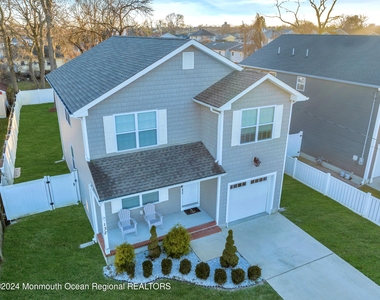 132 Chelton Avenue - Photo Thumbnail 2