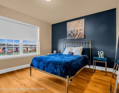 132 Chelton Avenue - Photo Thumbnail 21