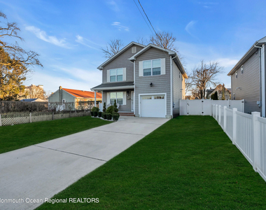 132 Chelton Avenue - Photo Thumbnail 31
