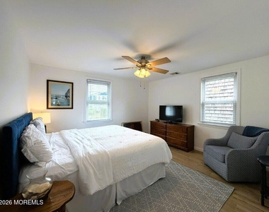 102 Columbia Avenue - Photo Thumbnail 16