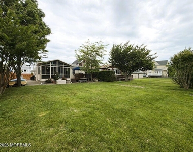102 Columbia Avenue - Photo Thumbnail 20