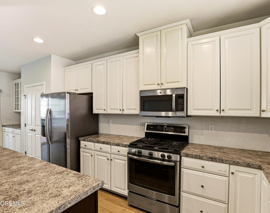 407 Susquehanna Street - Photo Thumbnail 4