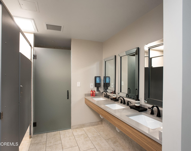 2 Kathleen Drive - Photo Thumbnail 15