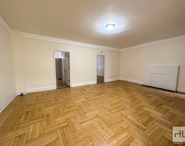 East 63 Street - Photo Thumbnail 1