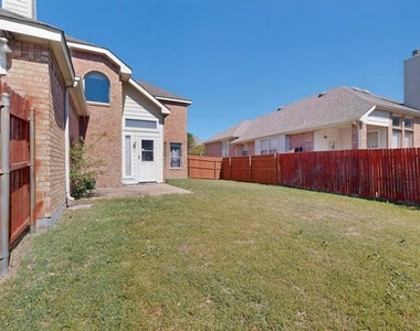 2023 Nottingham Place - Photo Thumbnail 31